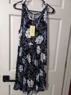 Longyuan Floral Tank Dress in Black and Light Blue